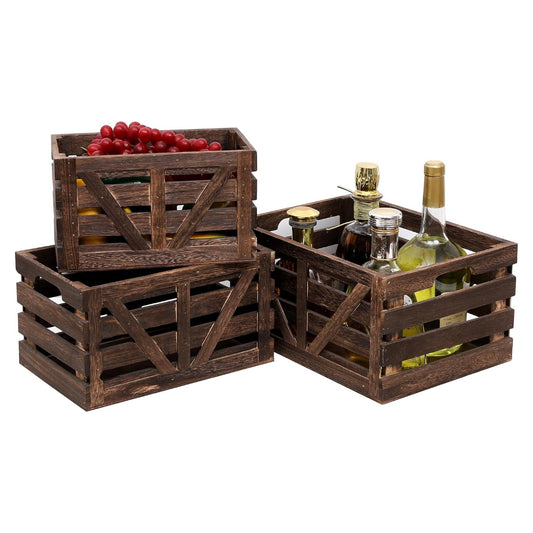 Set of three wood crates with nested decreasing sizes for versatile storage